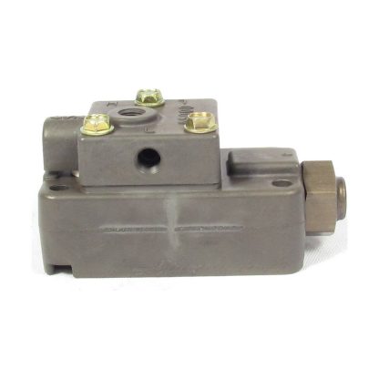Slave Valve / Fuller Transmission - Image 2